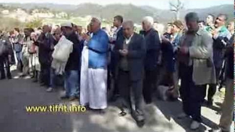 Les pèlerins chez Sidi M'hand Oumalek du 11 avril 2013